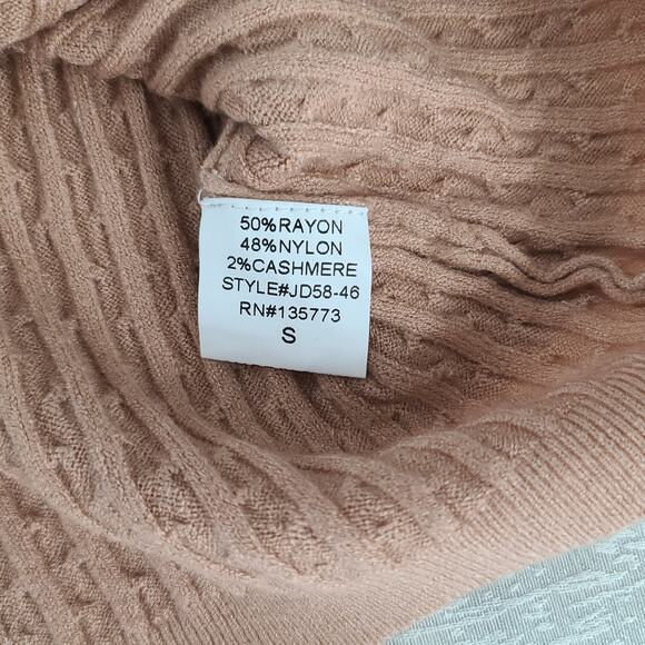 Olivaceous cable knit off shoulder sweater dress brown Size Small Fall Festive - Picture 8 of 10